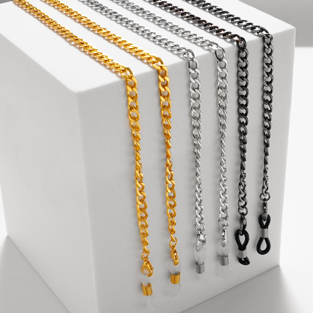 Simple Link Chain for Glasses  - Sunglass Retainer Cord のレビューと価格