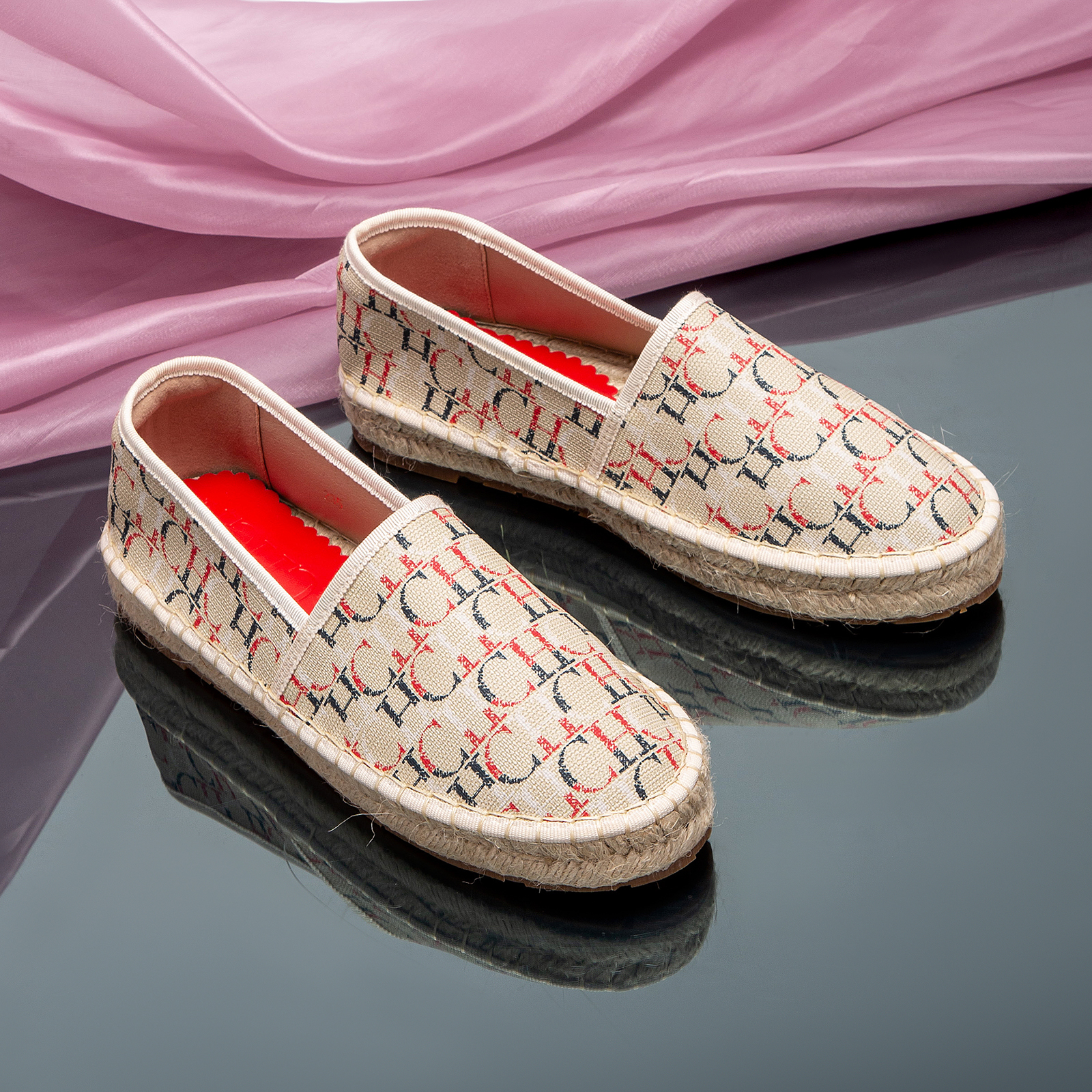 Classic Women's New 2024 Women - Espadrille Slip On のレビューと価格
