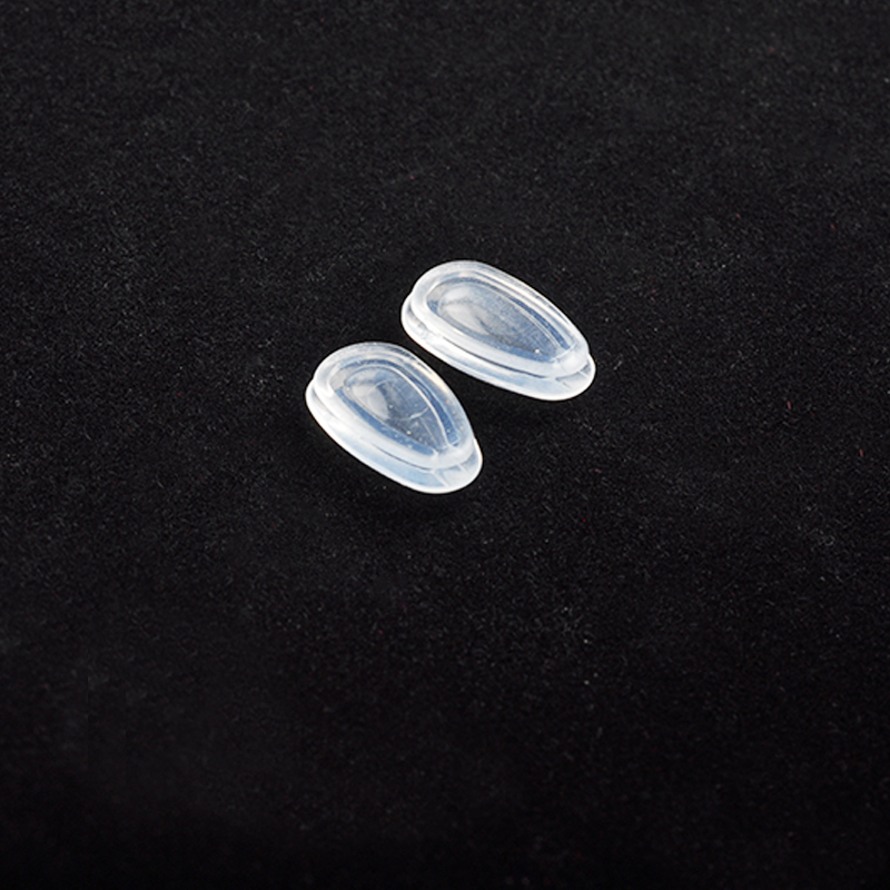 Livestrong Airtech Nose Pads f - Sunglass Retainer Cord のレビューと価格