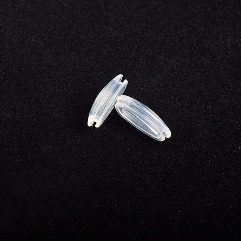 Livestrong Airtech Nose Pads f - Sunglass Retainer Cord のレビューと価格